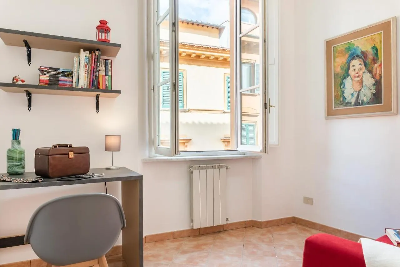 Borgo Stretto Bright Apartments بيزا