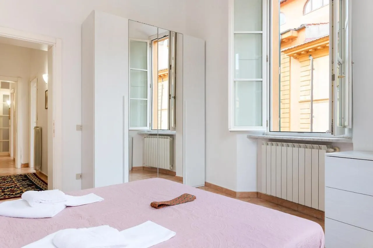 Borgo Stretto Bright Apartments بيزا