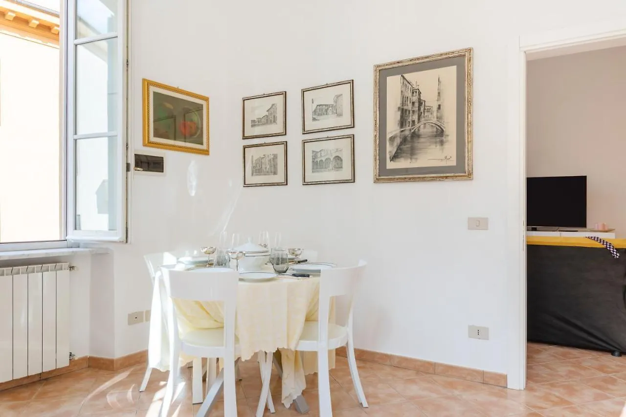 Borgo Stretto Bright Apartments Pise