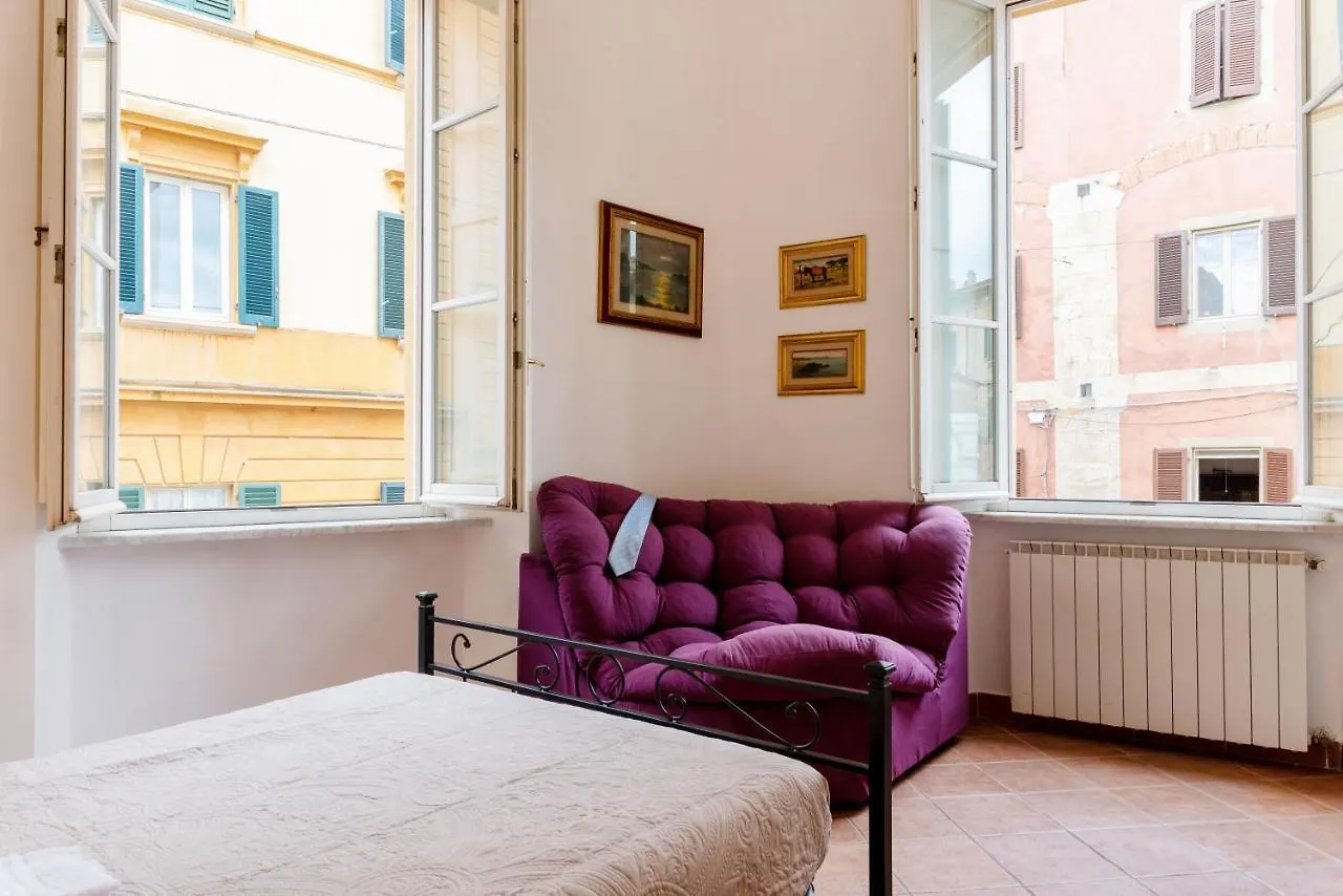 Borgo Stretto Bright Apartments Pise 0*,